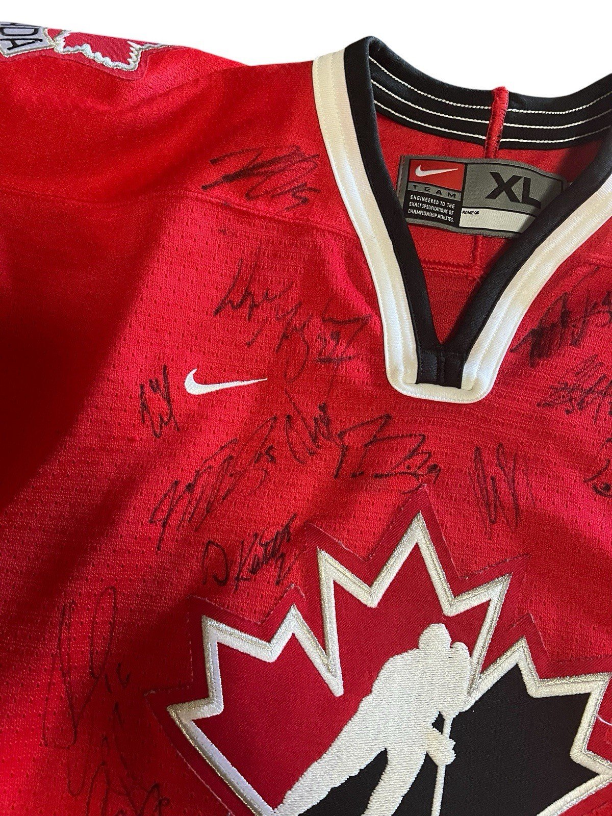 PSA Team Canada Signed Hockey Jersey Gretzky Brodeur 14 Autos LOA photo 5