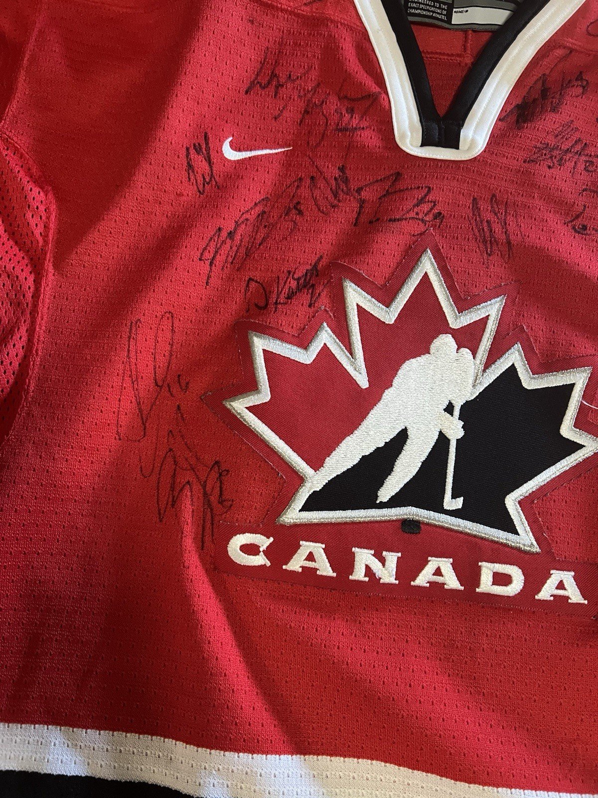 PSA Team Canada Signed Hockey Jersey Gretzky Brodeur 14 Autos LOA photo 11