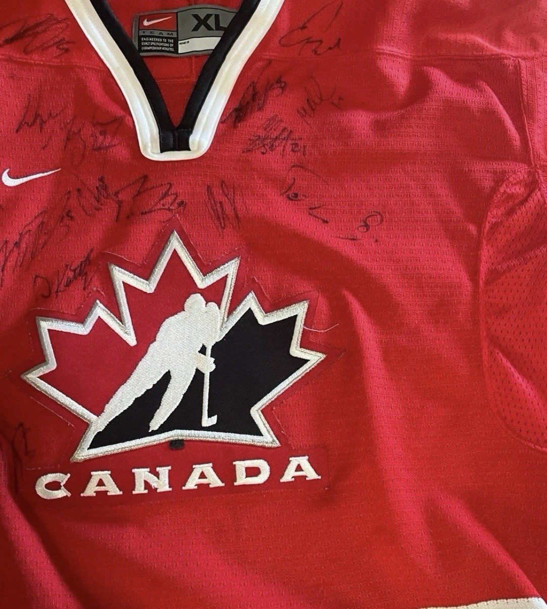 PSA Team Canada Signed Hockey Jersey Gretzky Brodeur 14 Autos LOA photo 13