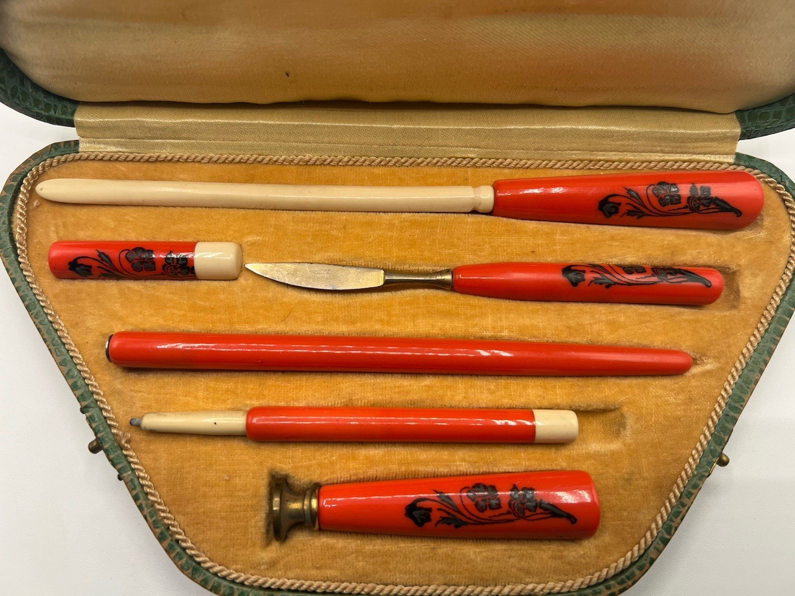 Antique Glico Germany 6-Pc Art Deco Manicure Set Red Floral Case # 1343 photo 2