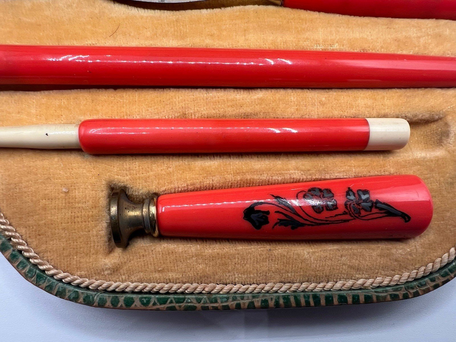 Antique Glico Germany 6-Pc Art Deco Manicure Set Red Floral Case # 1343 photo 4