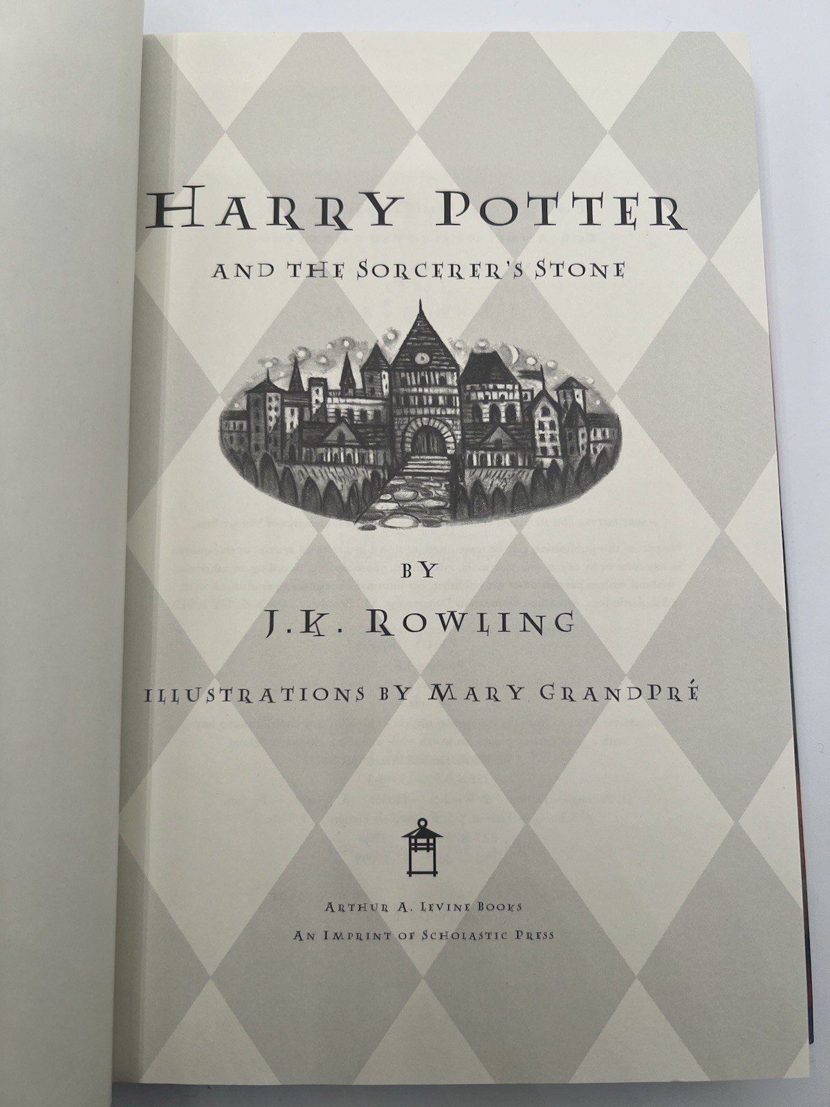 Harry Potter Sorcerer’s Stone 1st American Edition 51st Printing HC DJ # 1360 photo 2